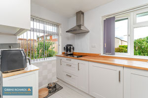 Kitchen- click for photo gallery
